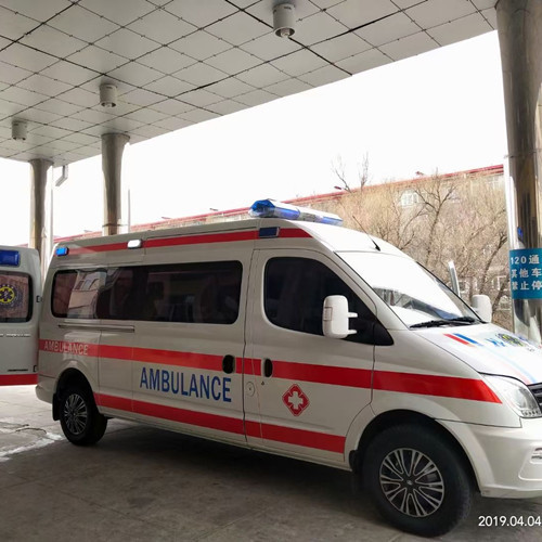 三都镇救护车出租服务案例2